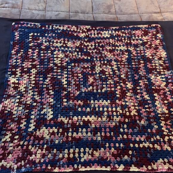 Stroller, Car, Bassinet, Crib, Lap Handmade Crocheted Blanket New - Picture 6 of 10